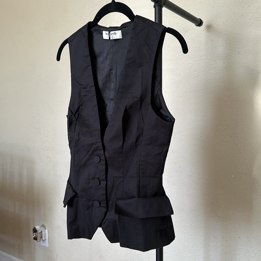 JULIET House of CB BLACK SLEEVELESS TUXEDO TOP USD $139 size M vest - Picture 10 of 11